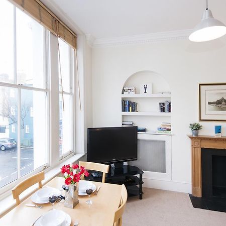 Appartamento The Stratford Road Pied-A-Terre Londra Esterno foto