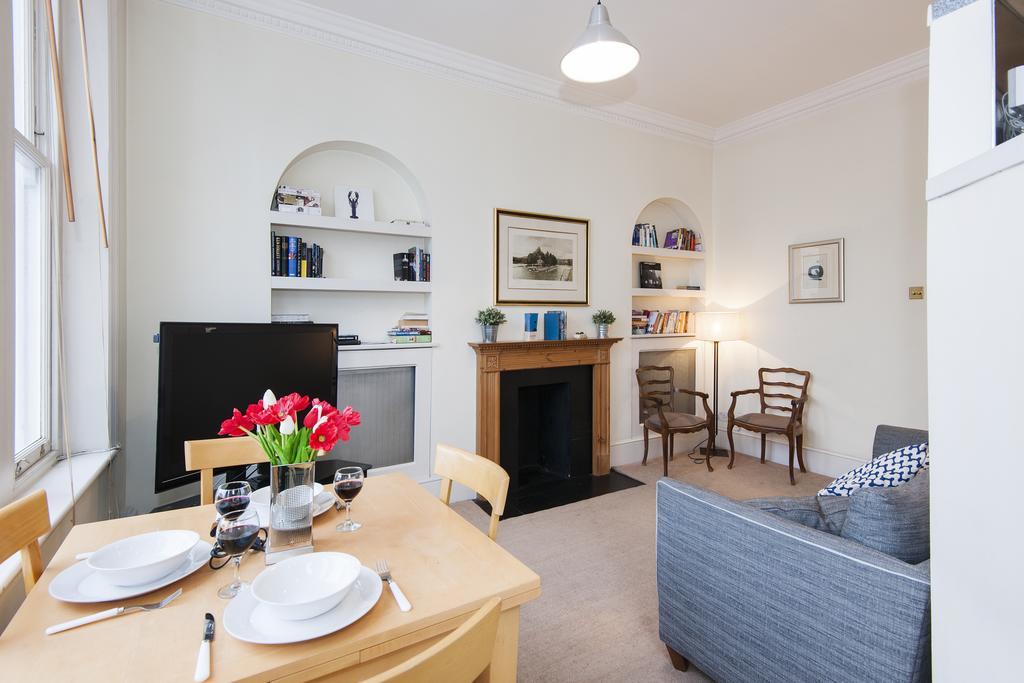 Appartamento The Stratford Road Pied-A-Terre Londra Esterno foto