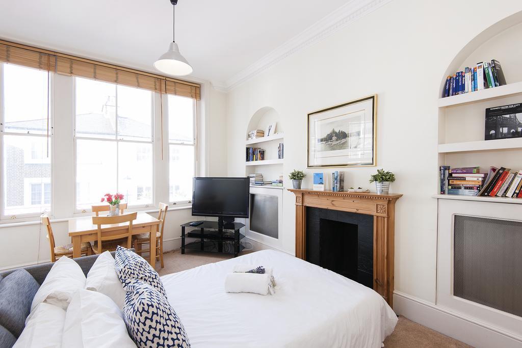 Appartamento The Stratford Road Pied-A-Terre Londra Esterno foto