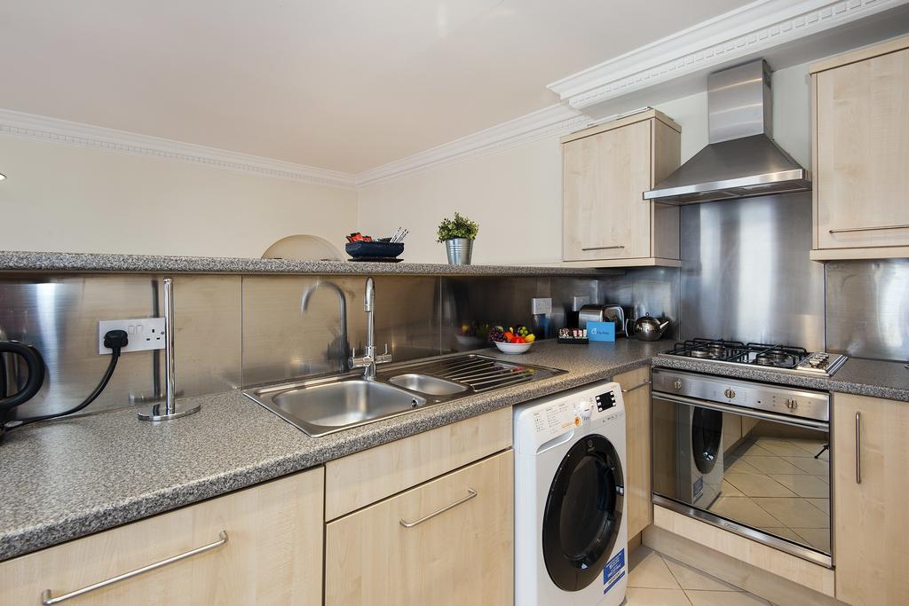 Appartamento The Stratford Road Pied-A-Terre Londra Esterno foto